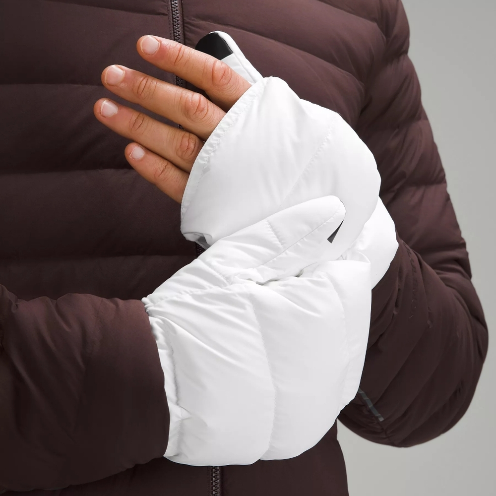 Lululemon Wunder Puff Mittens